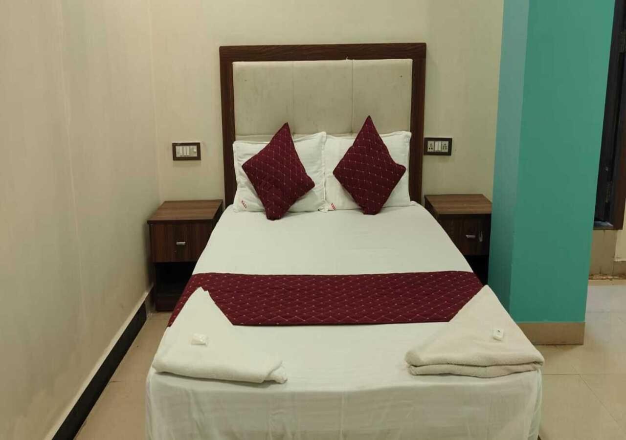 Hotel Blue Sky Residency Bombay Esterno foto